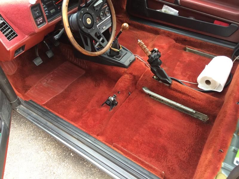 Seat track lubrication