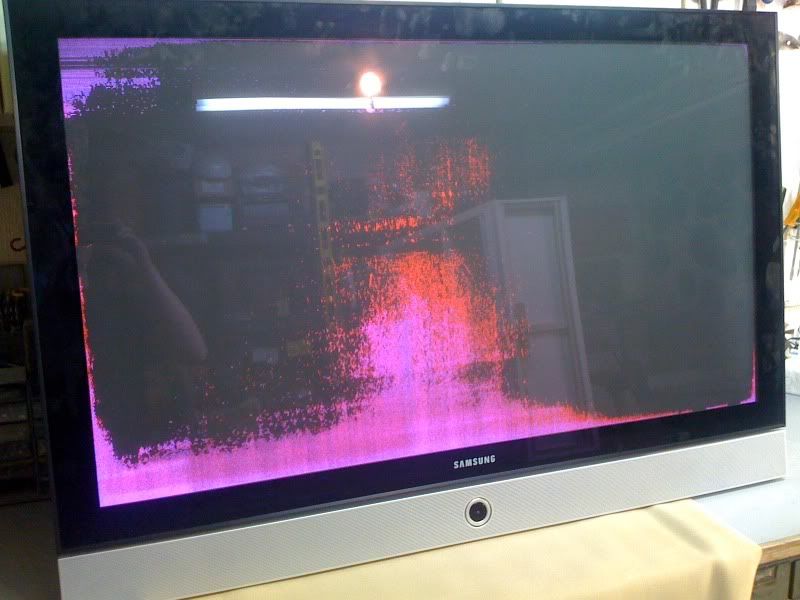 Samsung Hp-r5052 problems, no picture, just Red and Blue pixel's