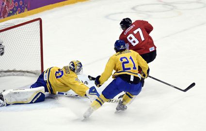 Canada gold Crosby photo Crosbygoal.jpg