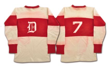 Detroit Cougars 1926-27 jersey photo DetroitCougars1926-27jersey.jpg