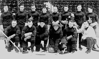 1924-25 Boston Bruins photo 1924-25 Boston Bruins team photo.jpg
