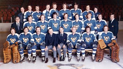 1972-73 Pittsburgh Penguins team photo 1972-73 Pittsburgh Penguins team.jpg