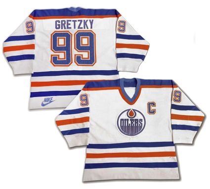  photo Edmonton Oilers 1985-86 jersey.jpg
