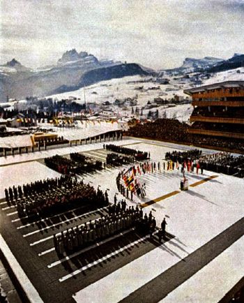 1956_Winter_Olympics_opening_ceremonies photo 1956_Winter_Olympics_opening_ceremonies.jpg