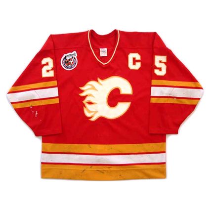 Calgary Flames 1992-93 jersey photo Calgary Flames 1992-93 F jersey.jpg