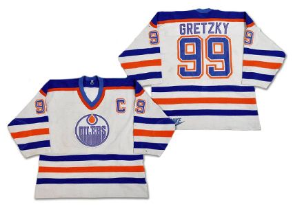 Edmonton Oilers 1983-84 jersey photo Edmonton Oilers 1983-84 jersey.jpg