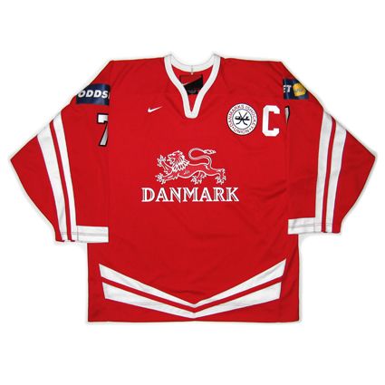 Denmark 2005 jersey photo Denmark2005F.jpg