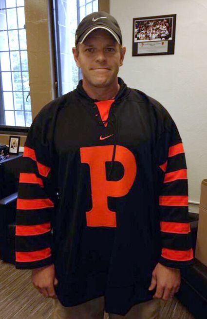 Princeton 1913-14 Hobey Baker jersey photo Princetonthrowback2013-14.jpg