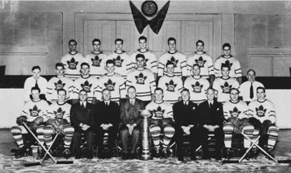 1944-45 Toronto Maple Leafs photo 1944-45TorontoMapleLeafs.jpg