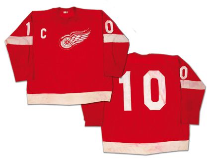 Red Wings 68-69 jersey