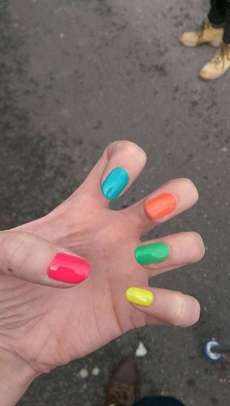  photo colour nails_zpsw6fjuxz5.jpg