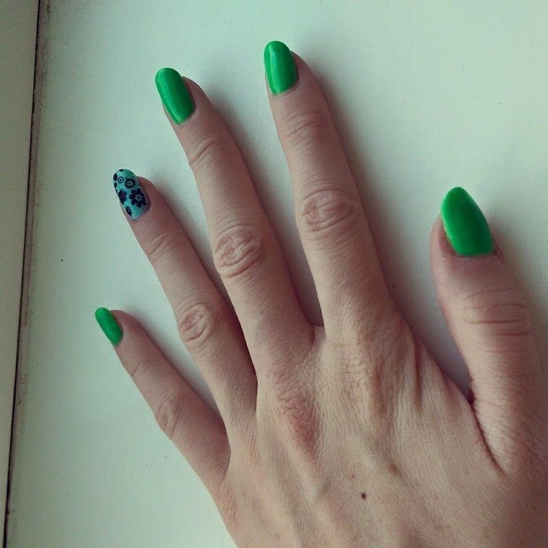  photo patterned nails_zps329v9frk.jpg