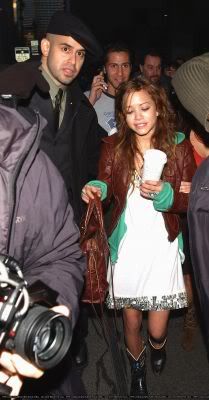 8b17068e.jpg Mary-Kate Olsen picture by anorexie