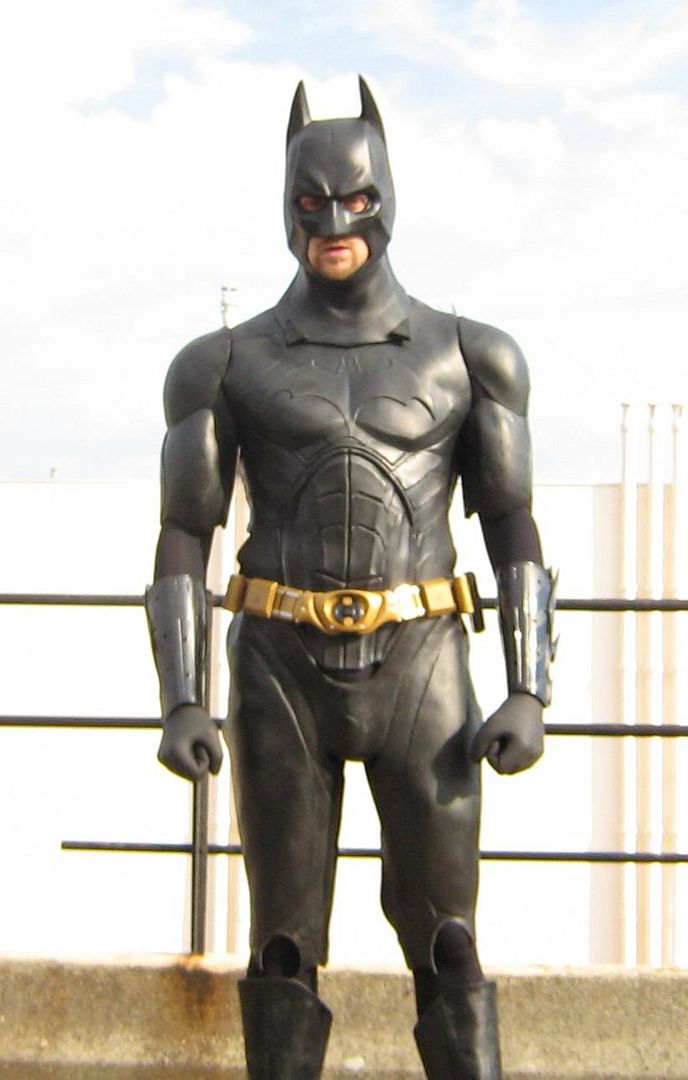 batmanbeginssecondsuit002a.jpg