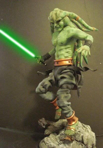 kit fisto statue