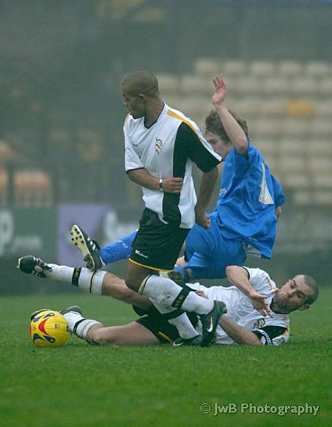 IMAGE: http://i19.photobucket.com/albums/b160/northender/canoedit1.jpg