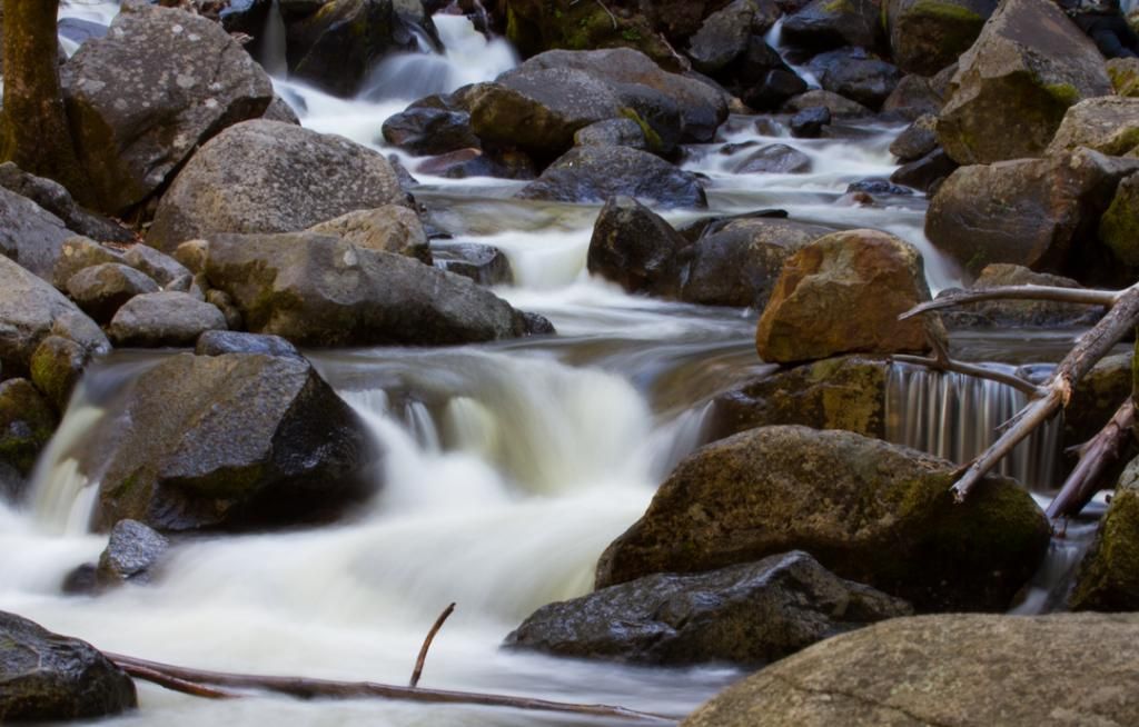 IMAGE: http://i19.photobucket.com/albums/b164/ccrowdson/Yosmite-2_zps238c34bd.jpg