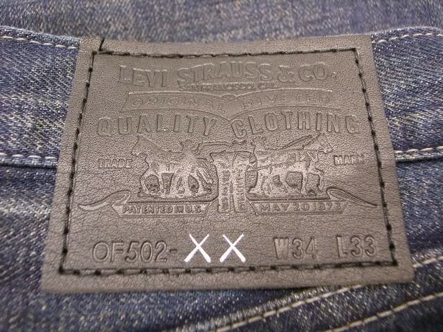 Levi\'s New York Art Series : Kaws photo OF_levis_patch.jpg