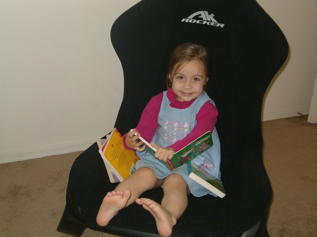 Cutie Girl Reads