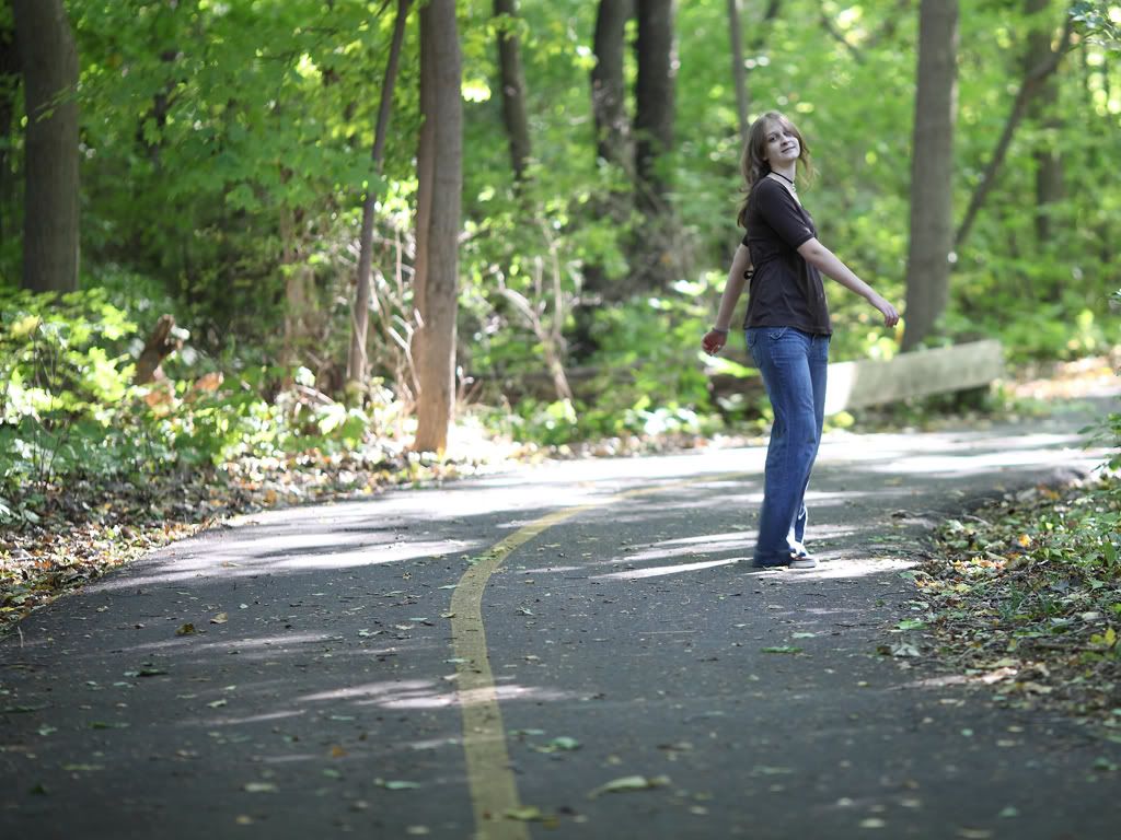 IMAGE: http://i19.photobucket.com/albums/b178/silentlore/387.jpg