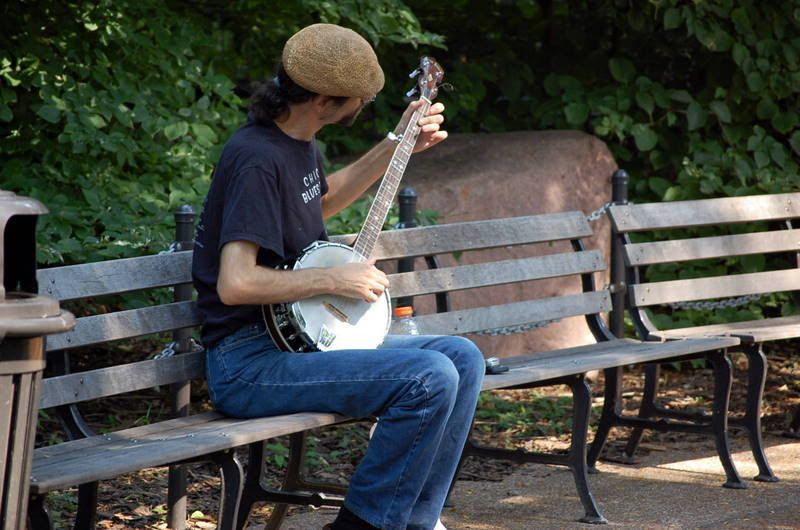 IMAGE: http://i19.photobucket.com/albums/b178/silentlore/d40/DSC_0031.jpg