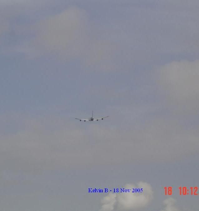 http://i19.photobucket.com/albums/b182/kelvinboon/flyby9.jpg