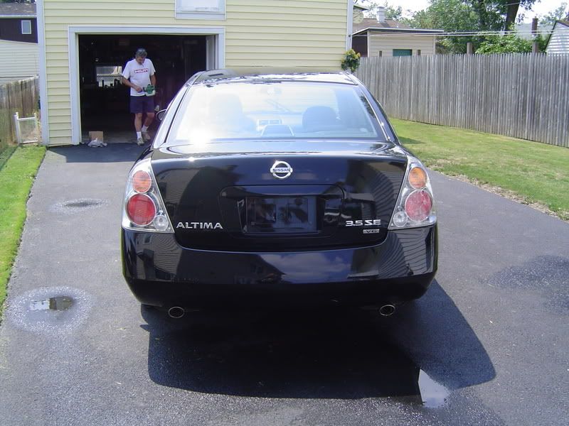 http://i19.photobucket.com/albums/b183/whogaveyou/nissan/DSC002792.jpg