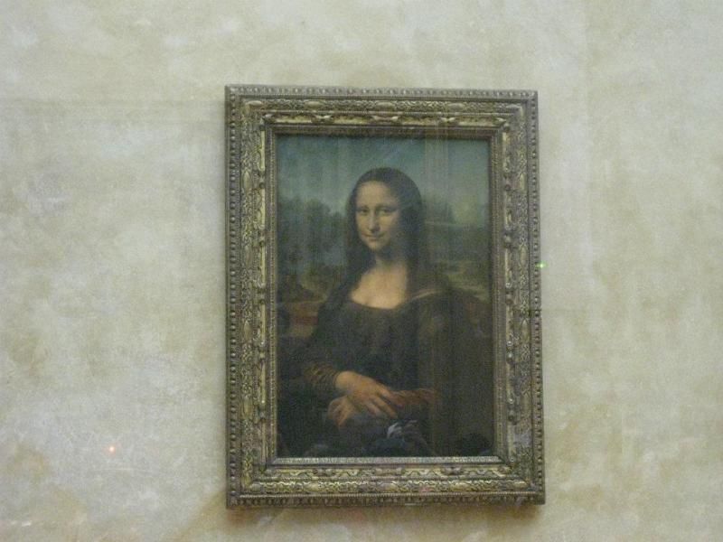 So what so famous about this painting? Firstly, it is by Leonardo Da Vinci. Probably more people know more about dan brown than the painting itself. Anyway, like I said, it got famous because it was stolen not once but TWICE. Then you wonder, why i photo 282276_10151088168431209_808840482_n.jpg