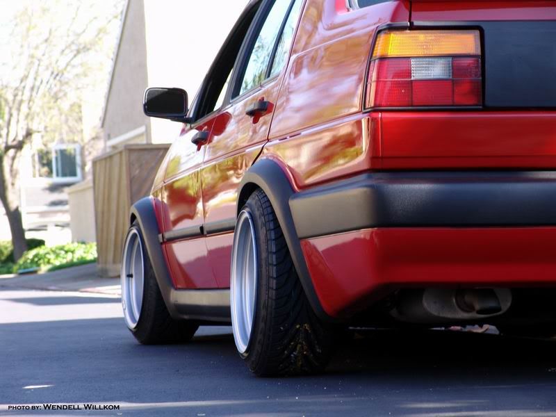 http://i19.photobucket.com/albums/b190/jgt8229/Jetta-55.jpg