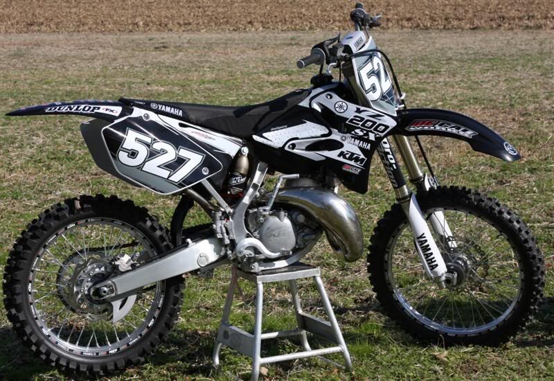 Yz 200