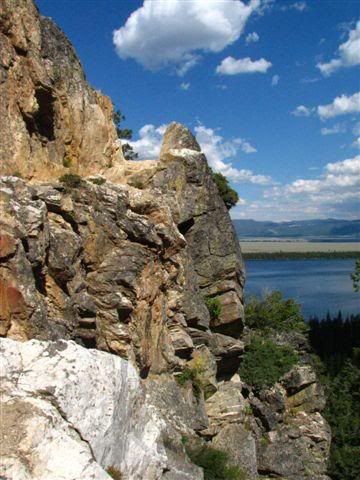 IMAGE: http://i19.photobucket.com/albums/b191/Idnas71/Denver%20and%20Yellowstone%202006/hikingtoinspirationpoint.jpg