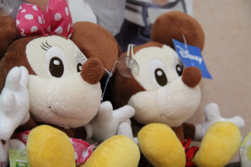 IMAGE: http://i19.photobucket.com/albums/b191/h0nkieb0y/IMG_0228.jpg