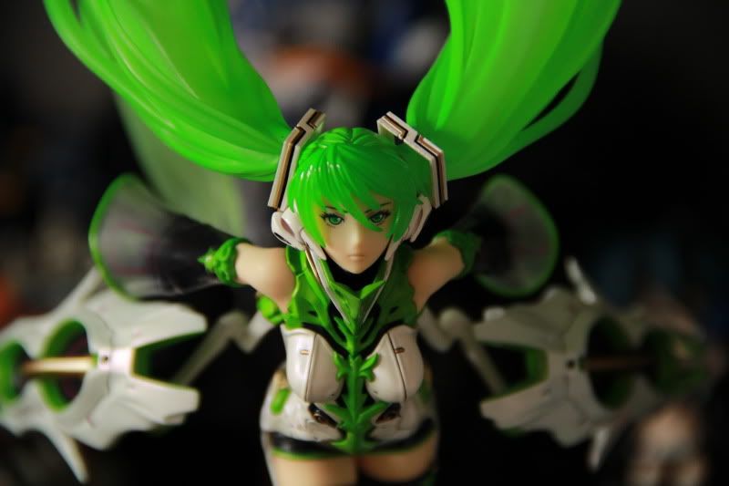 IMAGE: http://i19.photobucket.com/albums/b191/h0nkieb0y/IMG_0410-1.jpg