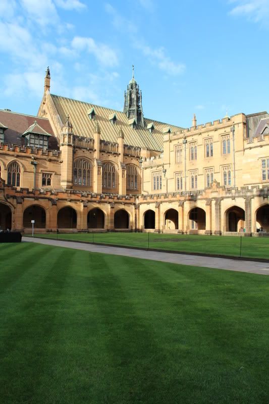 IMAGE: http://i19.photobucket.com/albums/b191/h0nkieb0y/IMG_0606.jpg