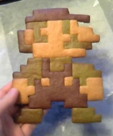 [Image: super_mario_cookie.jpg]