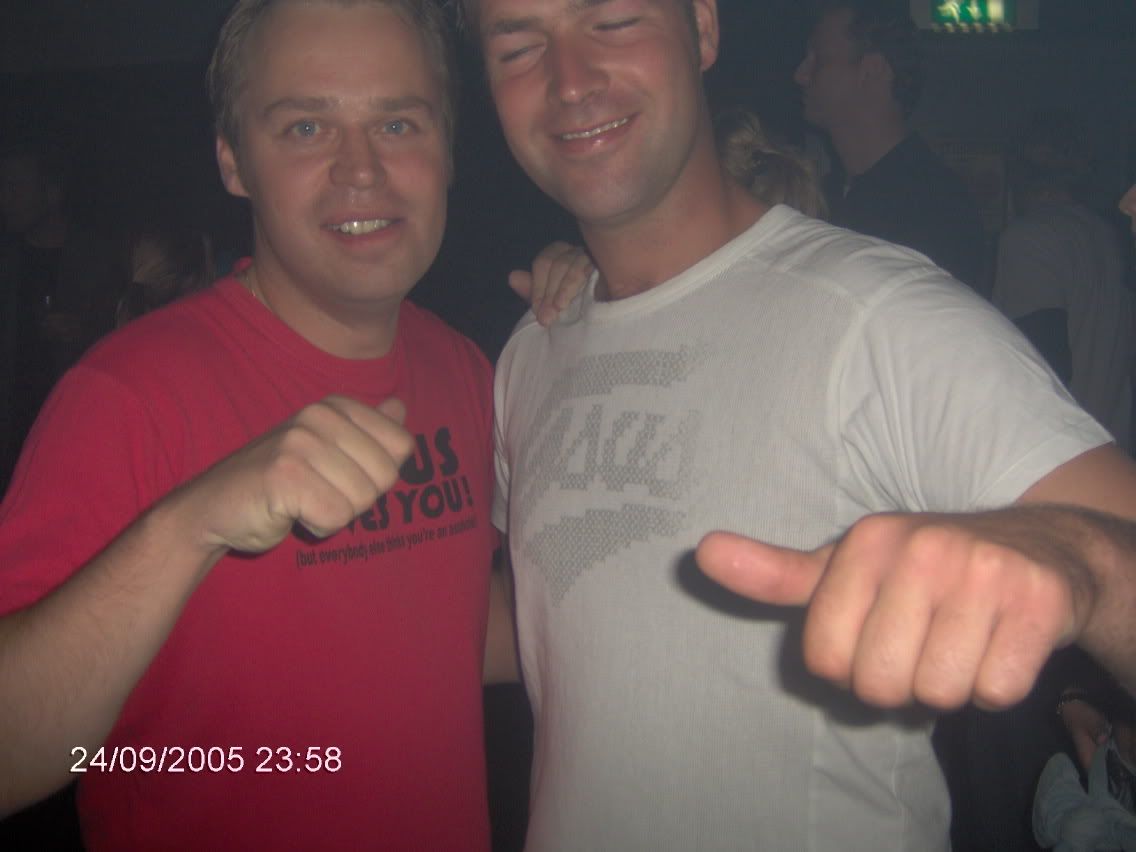 [img width=640]http://i19.photobucket.com/albums/b200/WINTERSEXXX/I%20LOVE%20HARDHOUSE/Afbeelding014.jpg[/img]