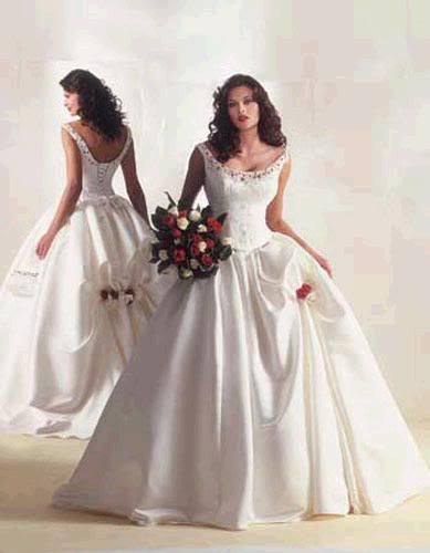 Best wedding bridal dresses with flower bouquet