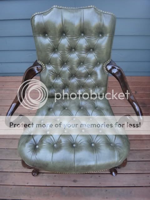 Schafer Bros Queen Anne Style Mahogany Buttoned Green Leather Arm Chair Estate